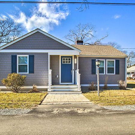 Updated Buzzards Bay Beach Cottage Walk To Shore! Bourne Kültér fotó