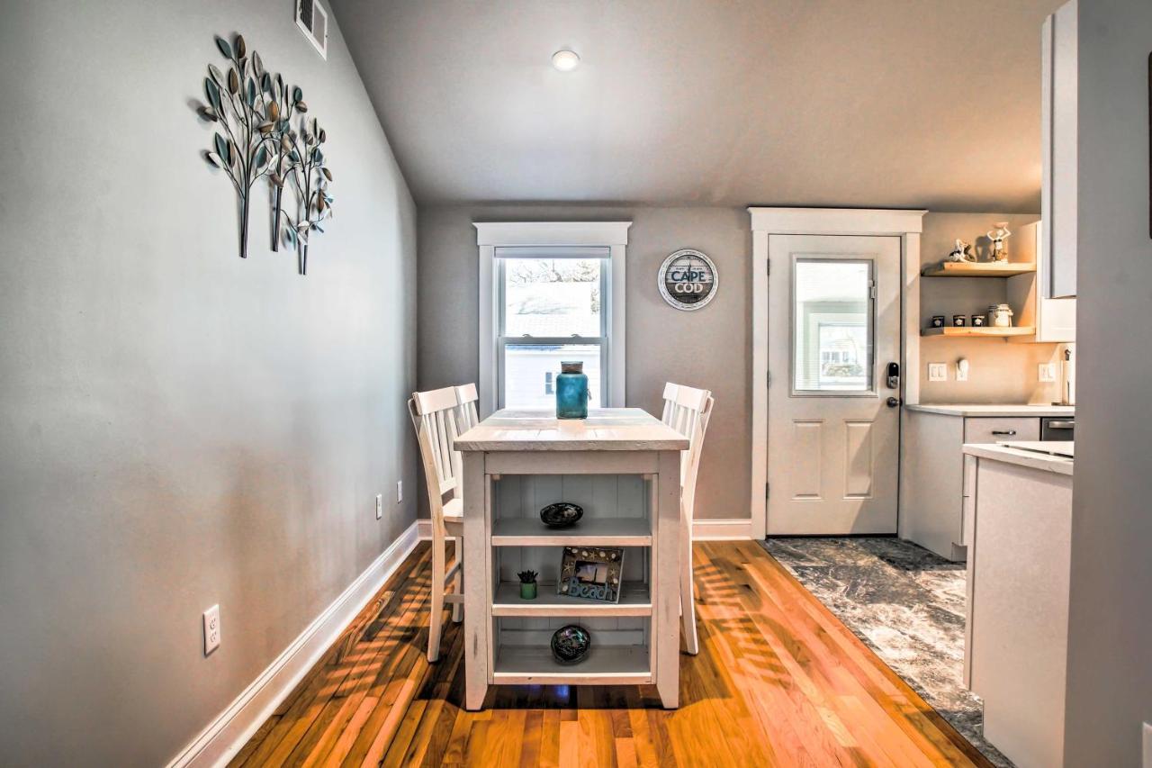Updated Buzzards Bay Beach Cottage Walk To Shore! Bourne Kültér fotó