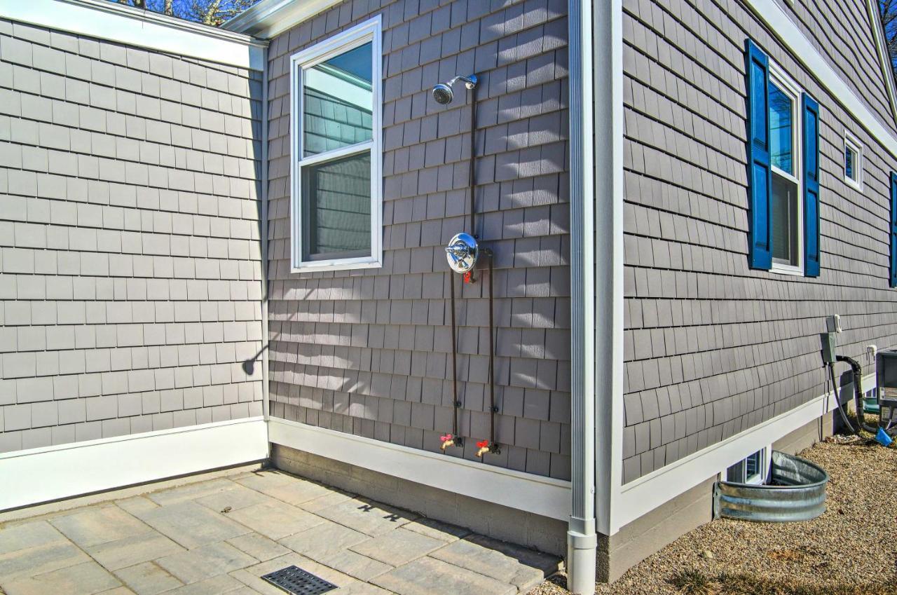 Updated Buzzards Bay Beach Cottage Walk To Shore! Bourne Kültér fotó